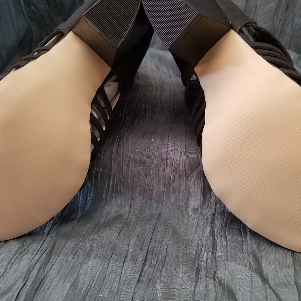 Sandal boot(OBO) - Picture 4 of 4